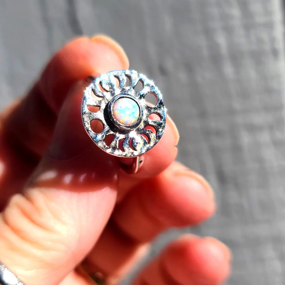 Opal ๐ ๐ ๐ ๐ ๐ ๐ Moonphase Sterling ring sz6.5 - Picture 1 of 6
